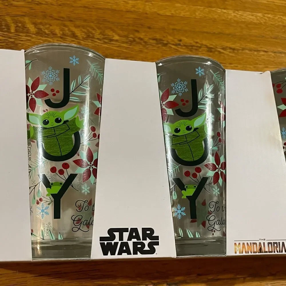 Disney Star Wars Holiday glasses set of 4 NWT